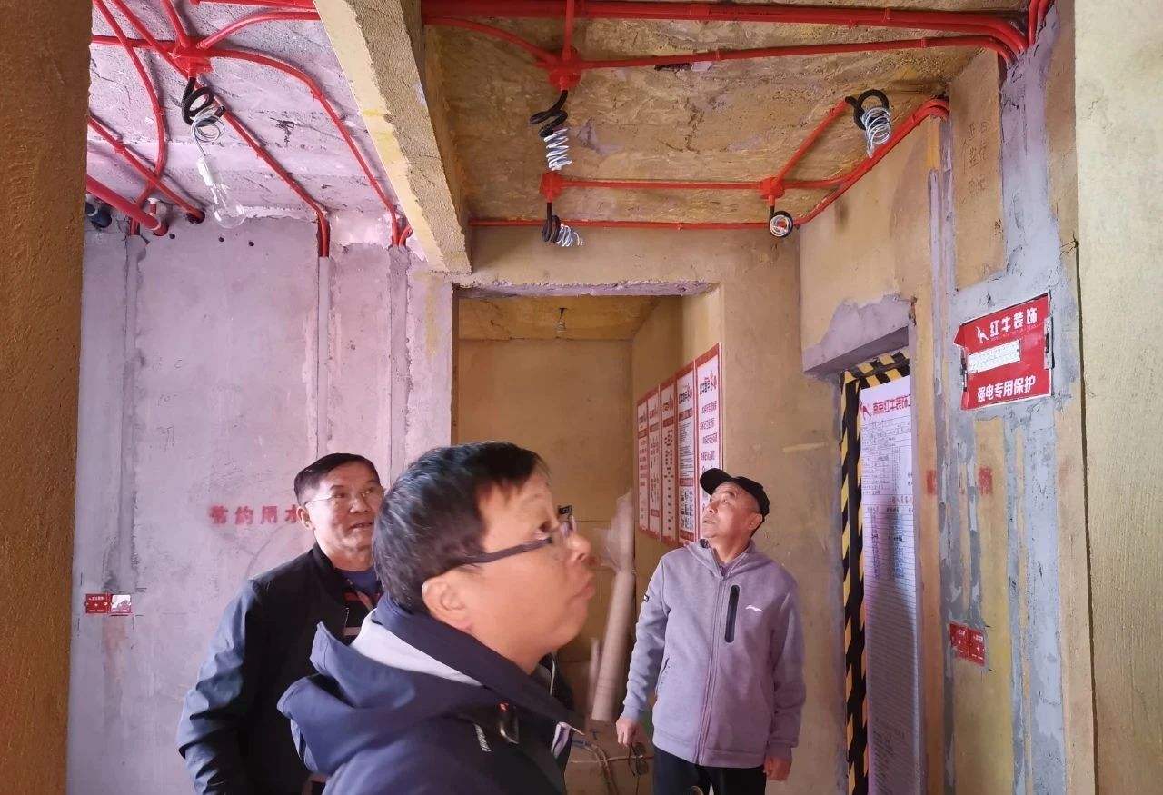 南京紅牛裝飾公司工地巡檢：這水電施工現(xiàn)場(chǎng)，您給打幾分？01